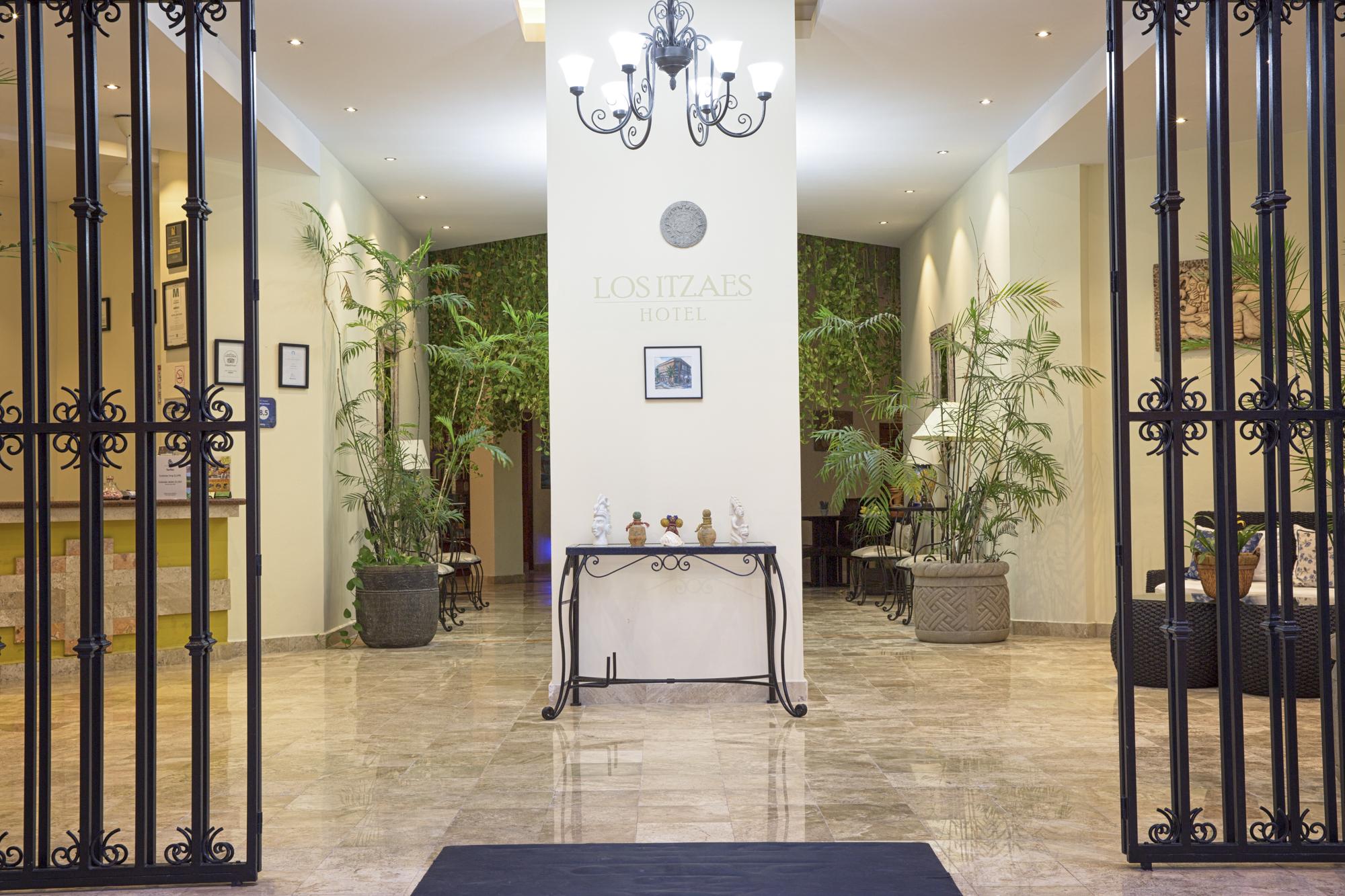Hotel Los Itzaes By 5Th Av ปลายาเดลการ์เมน ภายนอก รูปภาพ